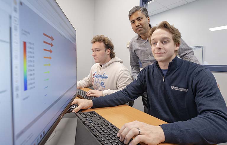 Trine students using Ansys Fluent software
