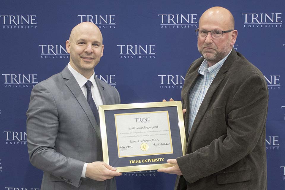 Dr. Kline presents award to Richard Parkinson